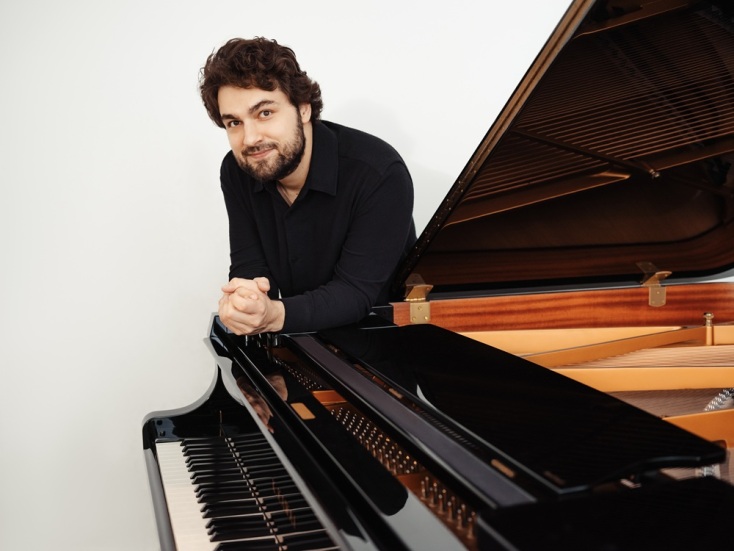 Λούκας Γκένιουσας