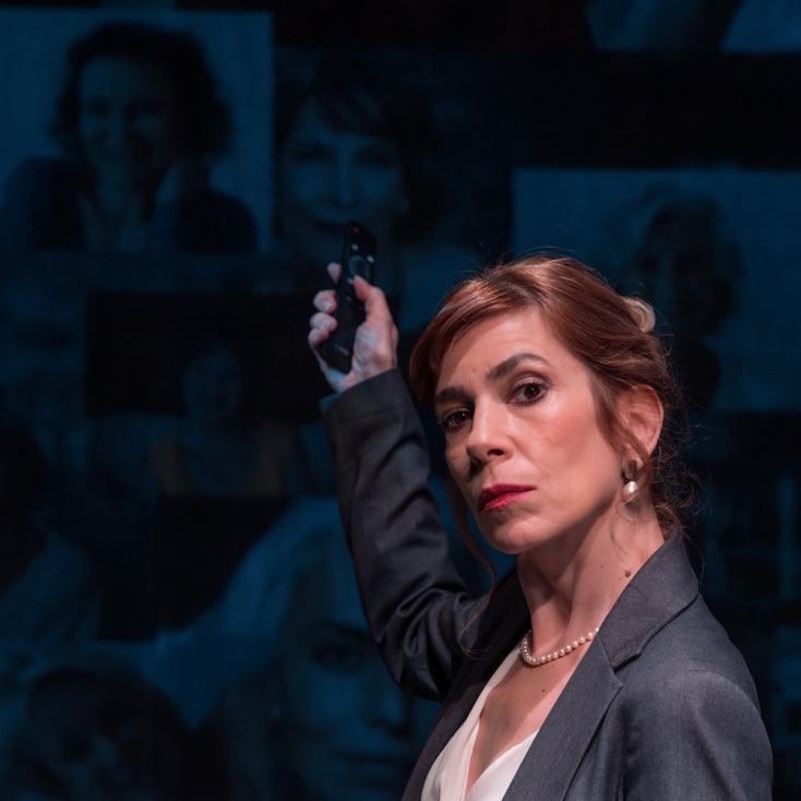 Linda στο Επί Κολωνώ