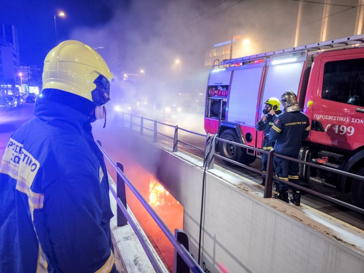 Φωτιά σε υπόγεια διάβαση στη Λεωφόρο Συγγρού