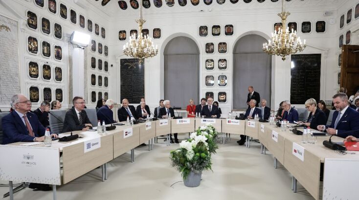 Τασούλας από Ταλίν: Η Ελλάδα χαιρετίζει τη συμφωνία στη Μέση Ανατολή - Η πρόκληση της τεχνητής νοημοσύνης