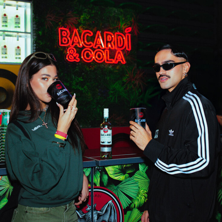 Νικολίνα Νικολούζου και Χρήστος Καρακατσάνης | Saskeptism Festival στο ρυθμό του Bacardi