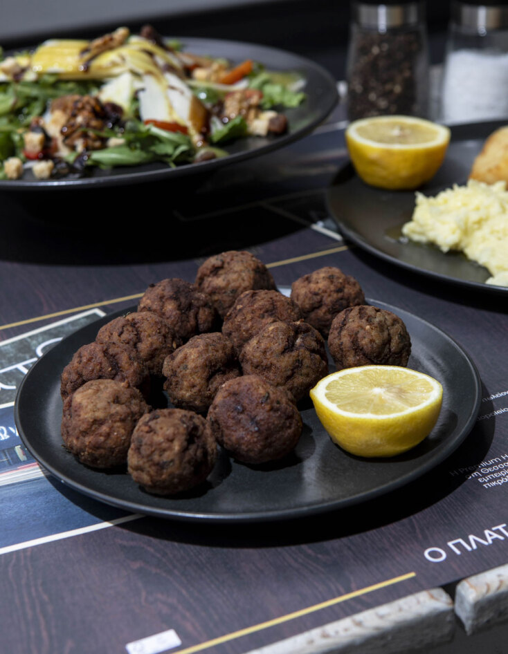 Μεζεδοπωλείο ΠλάτΩν