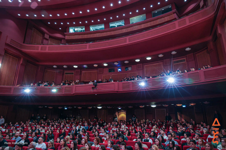 Ο Σεμπάστιαν Φίτζεκ στο κατάμεστο Ολύμπιον