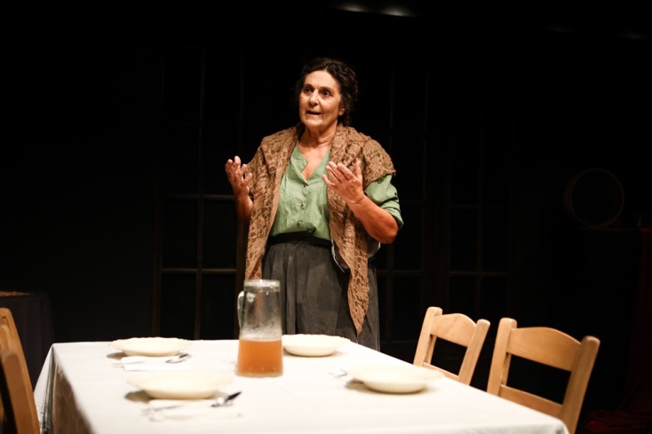 Η Δώρα Παπανικολάου στην «Αγάπη παράνομη», Θέατρο Radar