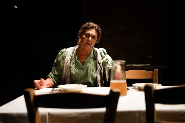 Η Δώρα Παπανικολάου στην «Αγάπη παράνομη», Θέατρο Radar