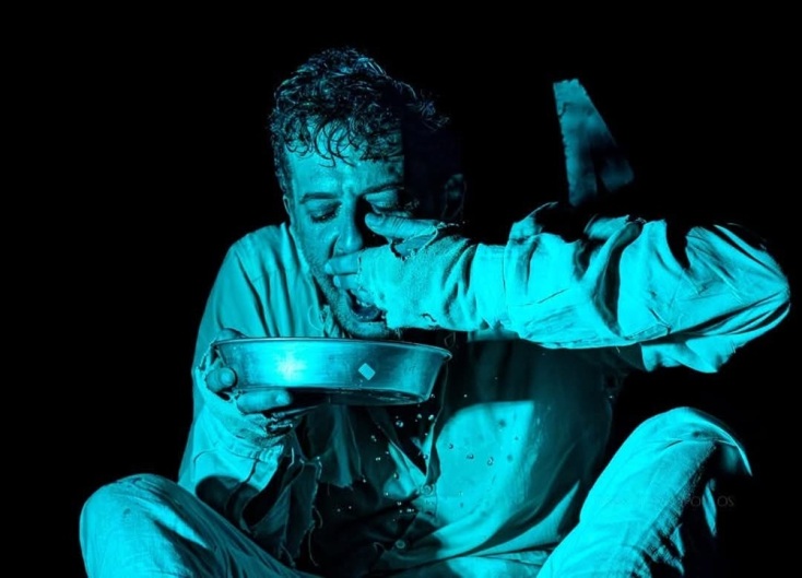 «Κοιμώμενος χαλεπάς, Σαλός άγιος»