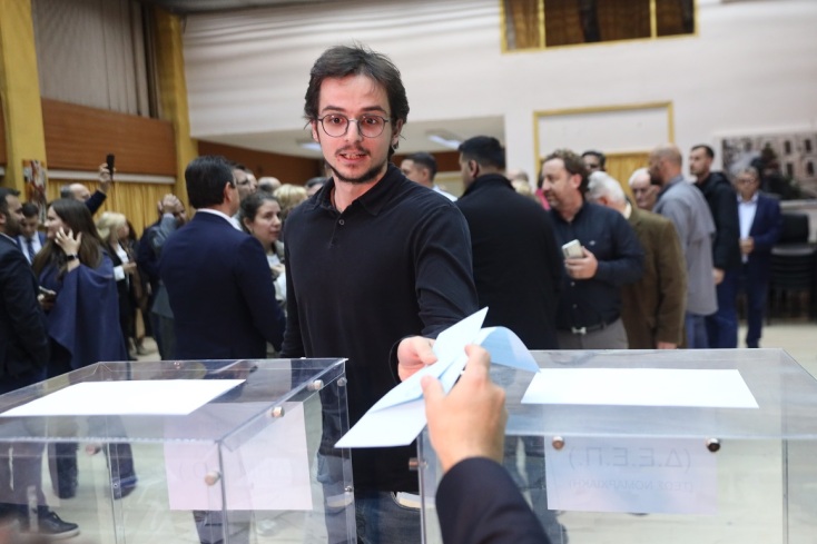 Μητσοτάκης: «Γέμισαν οι κάλπες» - Ψήφισε στις εσωκομματικές εκλογές της ΝΔ ο πρωθυπουργός