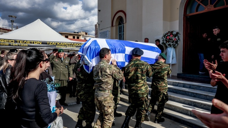 Βουβός πόνος στο Ηράκλειο για τον 19χρονο που έχασε τη ζωή του στο πεδίο βολής της Ρόδου
