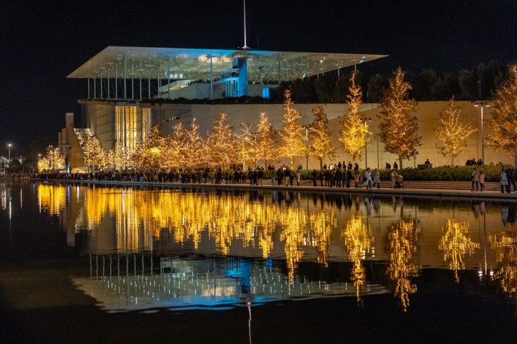 Τα φωτισμένα πλατάνια