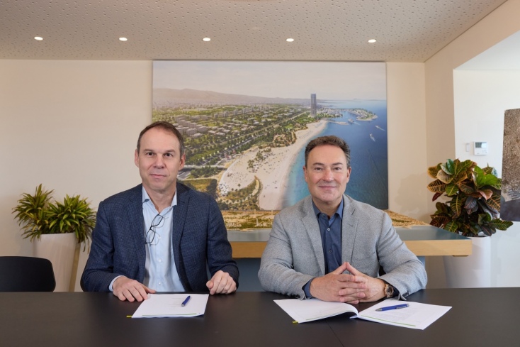 (από αριστερά): Κ. Νεμπής, Πρόεδρος και Διευθύνων Σύμβουλος Ομίλου ΟΤΕ, O. Αθανασίου, CEO LAMDA Development