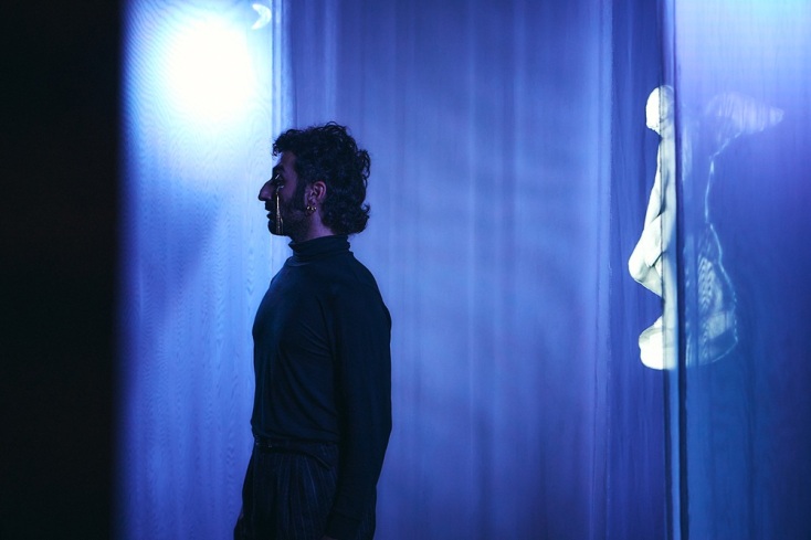 O Ody Icons στο «Κάπου περνούσε μια φωνή»