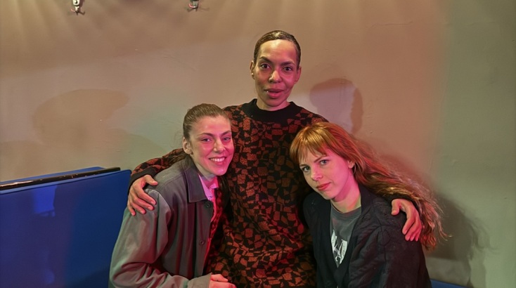 Λένα Μποζάκη, Νίκη Σερέτη και Mαγδαληνή Σπίνου στη «Λήθη» στο BIOS