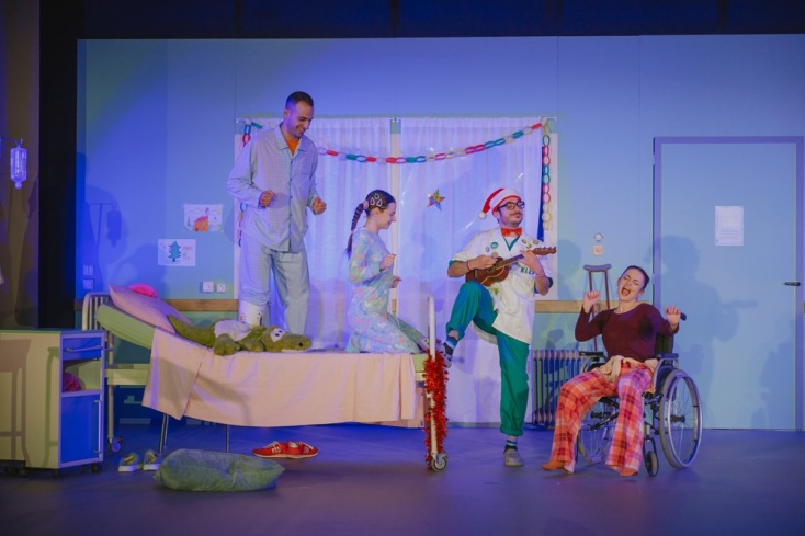 Επείγοντα Χριστούγεννα, ΚΠΙΣΝ