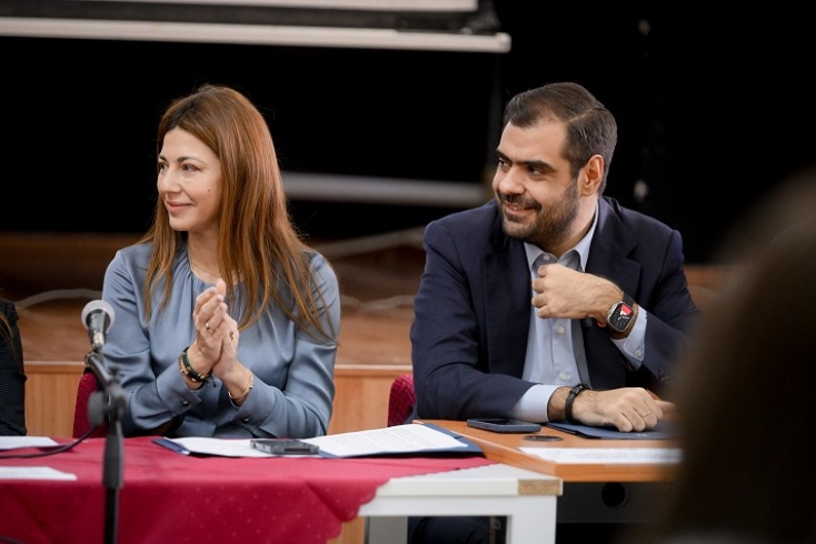 Επίσκεψη Σοφίας Ζαχαράκη  και Παύλου Μαρινάκη στο 2ο ΓΕΛ Γέρακα