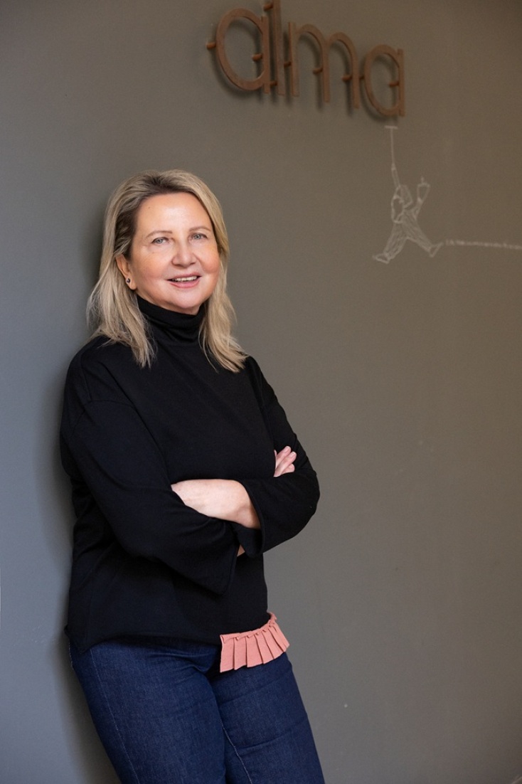 Μαρία Αλμπάνη