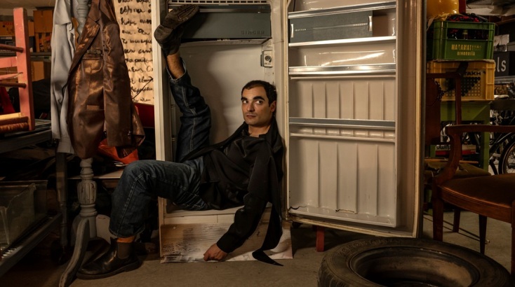 «Small town boy», Θέατρο 104