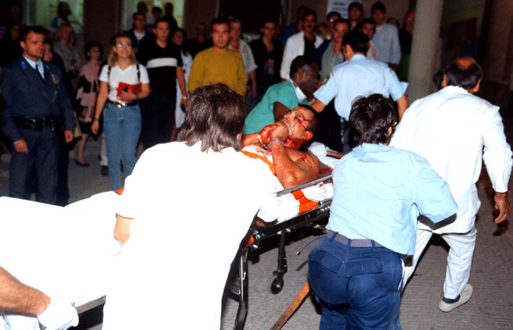 Μετά την έκρηξη ο Σορίν Ματέι μεταφέρεται στον Γενικό Κρατικό Νοσοκομείο Νίκαιας