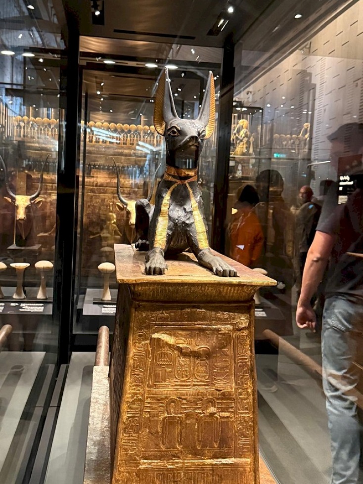 Λίνα Μενδώνη