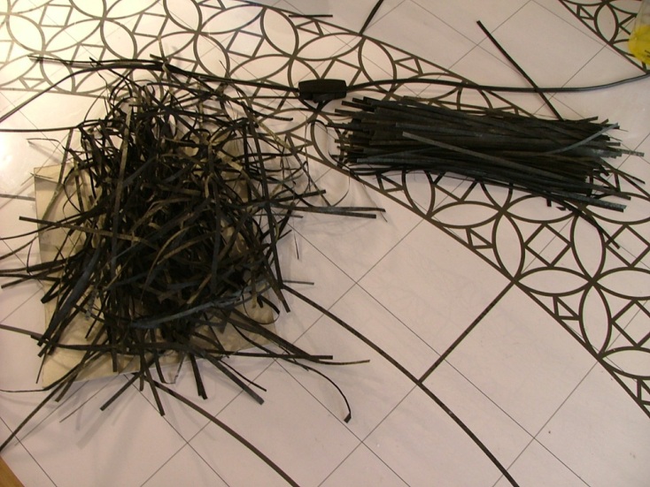 Νίκος Αλεξίου, «The end»