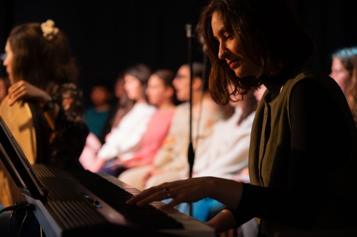 Όπερα σε τρεις τάξεις, Εθνική Λυρική Σκηνή