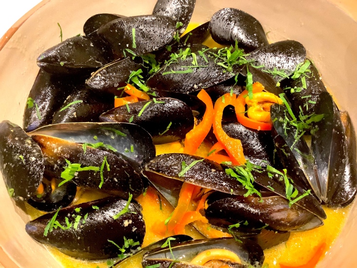 Βουκάκρατο στη Θεσσαλονίκη, μυδια αχνιστά