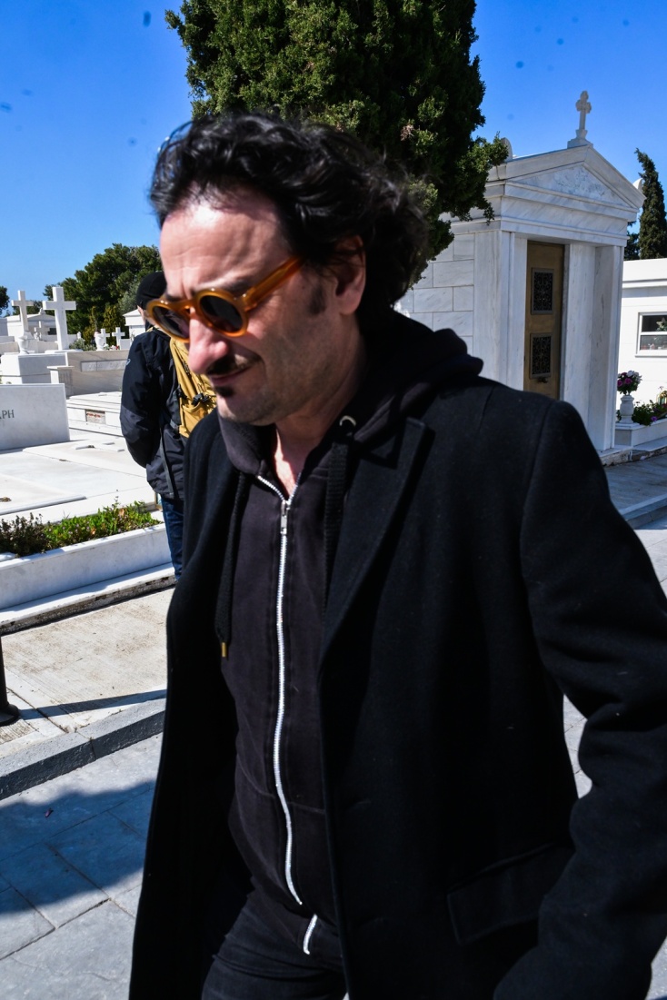 Βασίλης Χαραλαμπόπουλος