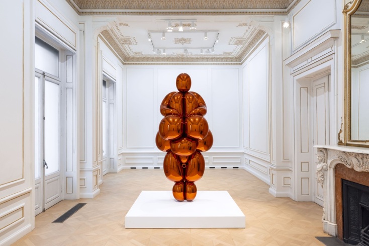  Balloon Venus Lespugue (Orange), 2013-2019, Ανοξείδωτος ανακλαστικός χάλυβας με διάφανη χρωματική επίστρωση  