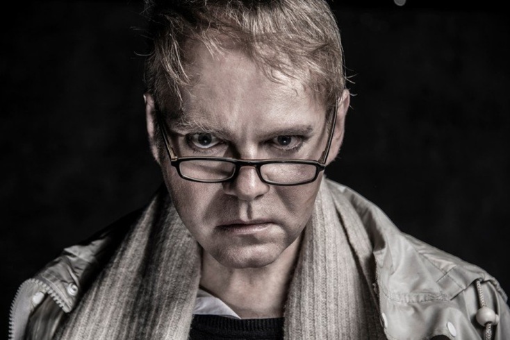 Η γέννηση ενός φασίστα, Μικρός Κεραμεικός