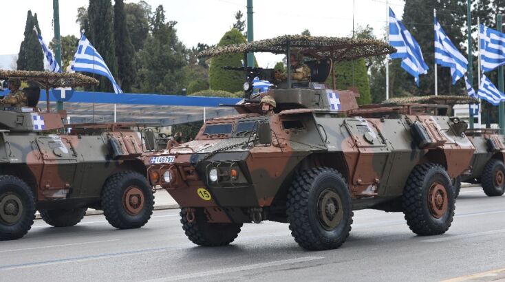 25η Μαρτίου: Εικόνες από τη μεγάλη στρατιωτική παρέλαση της Αθήνας