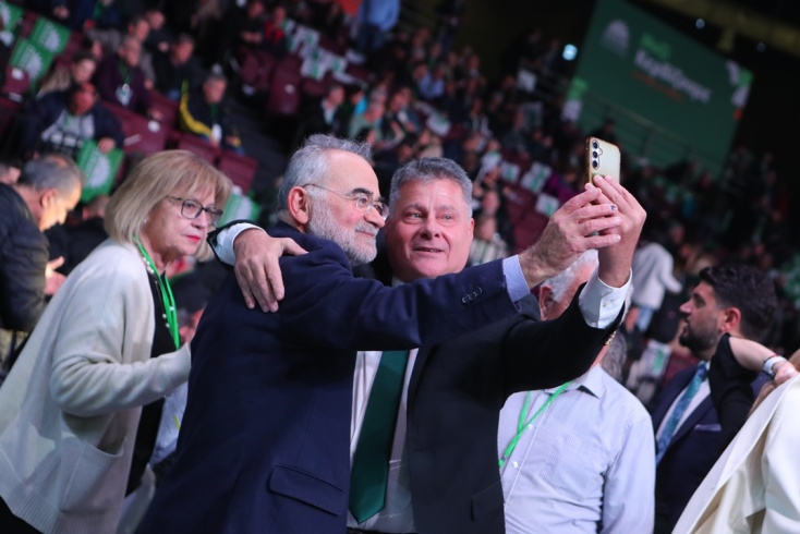 Selfie πριν την έναρξη του Συνεδρίου του ΠΑΣΟΚ