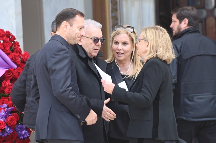 Μανώλης Μητσιάς