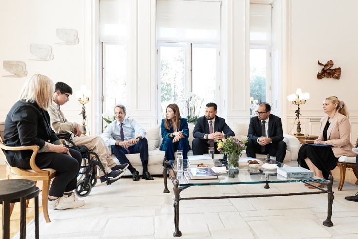 Ο Κ. Μητσοτάκης συναντήθηκε με μαθητή Ειδικού Σχολείου - Η επιστολή που συγκίνησε τον πρωθυπουργό 