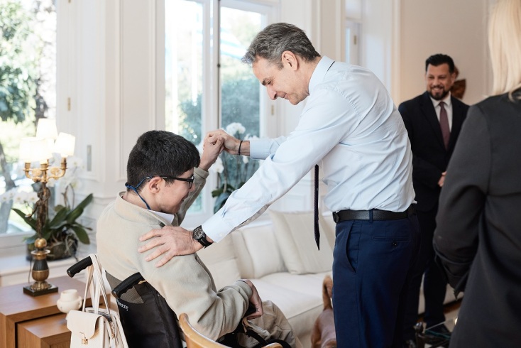 Ο Κ. Μητσοτάκης συναντήθηκε με μαθητή Ειδικού Σχολείου - Η επιστολή που συγκίνησε τον πρωθυπουργό 