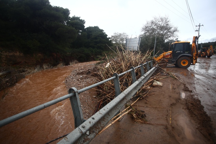 Εικόνα από την επομένη της κακοκαιρίας Erminio στη Ραφήνα