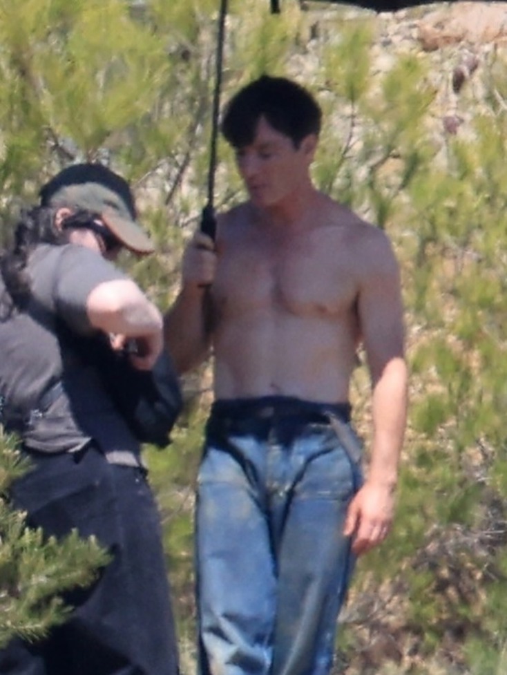 Νέες φωτογραφίες του Κίλιαν Μέρφι από τα γυρίσματα στην Αθήνα για την ταινία του Νταμιέν Σαζέλ 