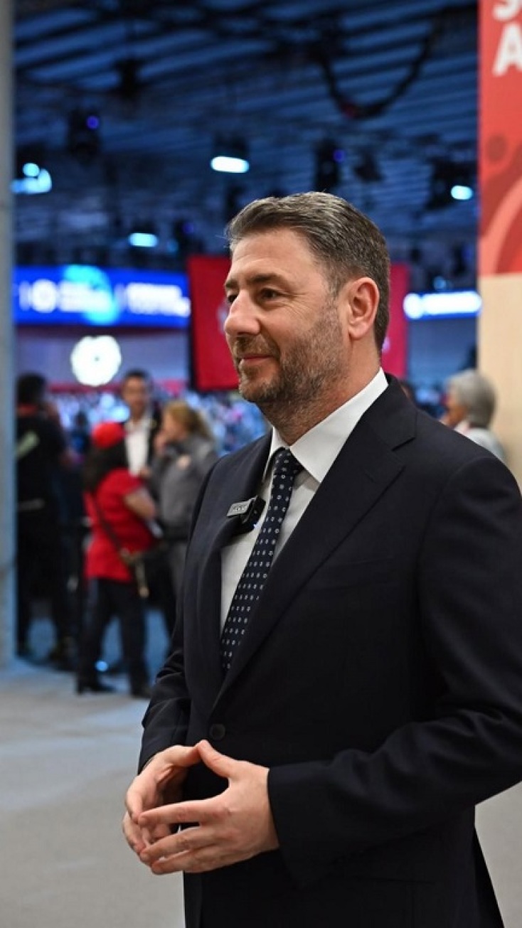 Ο Νίκος Ανδρουλάκης στη Βαρκελώνη - Η selfie με τον Πέδρο Σάντσεθ