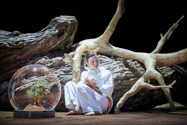 «Η απόσταση»