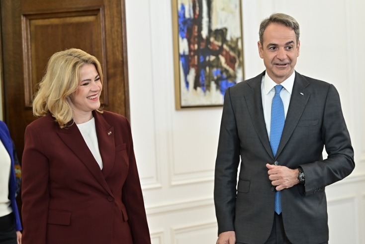 Συνάντηση Μητσοτάκη με τη Λετονή πρωθυπουργό: Εξαιρετική ευκαιρία να ενισχύσουμε τους δεσμούς μας