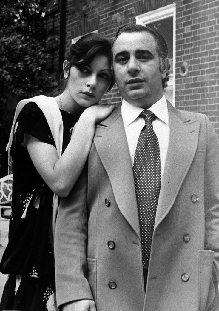 Ο εκατομμυριούχος σχεδιαστής μόδας, ο Αρίστος Κωνσταντίνου, ο οποίος δολοφονήθηκε όταν επέστρεψε στο πολυτελές σπίτι του στο Χάμστεντ, ύστερα από πάρτι με τη σύζυγό του, Έλενα, 26 ετών