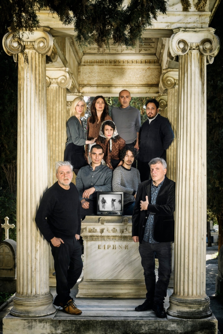 Πρώτες Φωτογραφίες από την «Ειρήνη» του Νίκου Καραθάνου και του Φοίβου Δεληβοριά