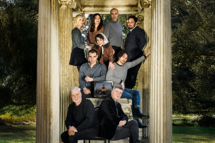 Πρώτες Φωτογραφίες από την «Ειρήνη» του Νίκου Καραθάνου και του Φοίβου Δεληβοριά