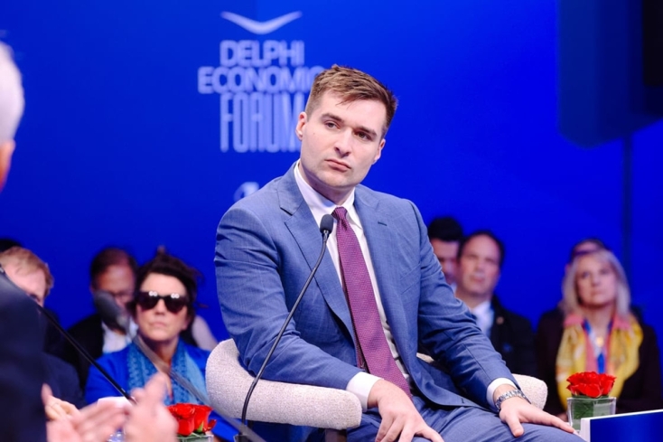 Άλεξ Μπρούζεβιτς: Ο στρατηγός των social media του Τραμπ ανοίγει τα χαρτιά του στην ATHENS VOICE 