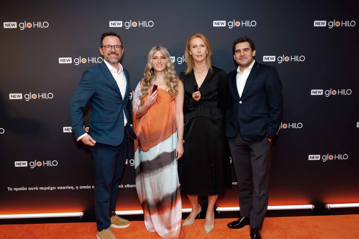The Circle by glo HILO_BAT Διοικητική Ομάδα: (από αριστερά προς τα δεξιά) Jochen Hiller, Προέδρος Διοικητικού Συμβουλίου και Διευθύνοντος Συμβούλου BAT Hellas, Νατάσα Γκογκορώση, Διευθύντρια Μάρκετινγκ της BAT για την Ελλάδα, τη Μάλτα, την Κύπρο και το Ισραήλ, Raluca Rachiteanu, Area Head of Consumer Experience, Marketing ΒΑΤ, Salih Bilal, Area Marketing Director, Western Europe BAT.