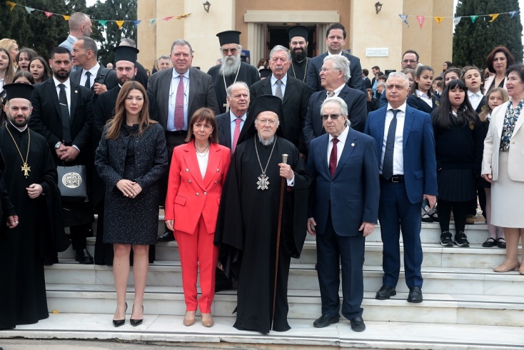 Επίσκεψη Βαρθολομαίου στα Αρσάκεια Σχολεία Ψυχικού: «Η ζωή δεν είναι ψηφιακή» - Τι δήλωσε για την ΤΝ