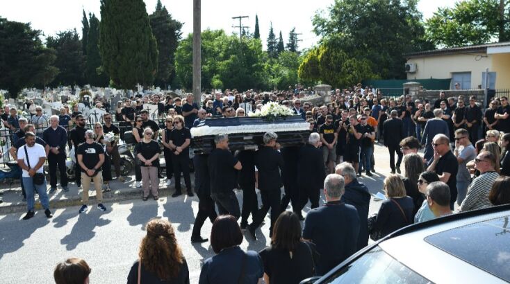 Ιωάννινα: Το τελευταίο αντίο στον παλαίμαχο διεθνή ποδοσφαιριστή Μάριο Οικονόμου