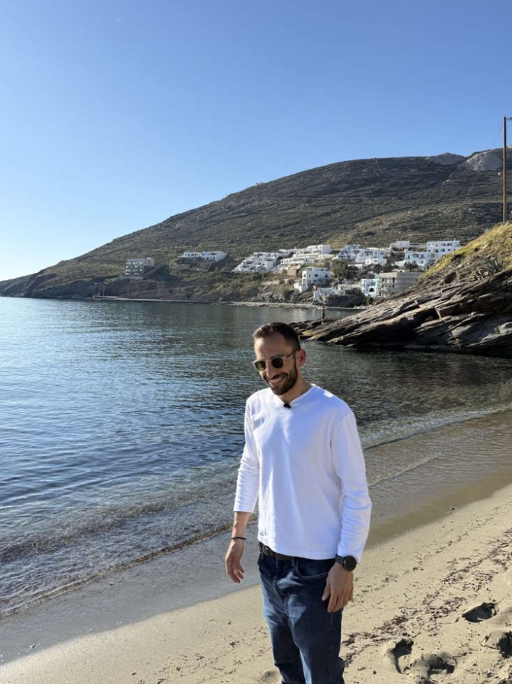 O Πάνος Ανδρεάδης στην Τήνο