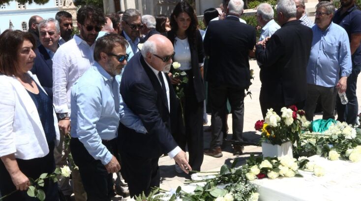 Φόρο τιμής στον Ανδρέα Παπανδρέου απέτισαν στελέχη του ΠΑΣΟΚ