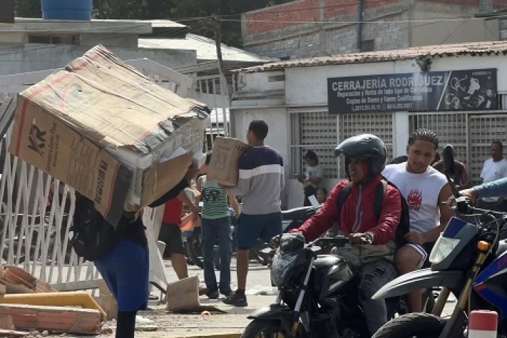 Σεισμός στη Βενεζουέλα: Δημοσιογράφοι ανέφεραν λεηλασίες στην Κάτια Λα Μαρ	