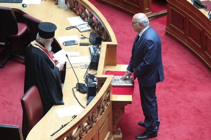 ΣΥΡΙΖΑ: Ορκίστηκε βουλευτής ο Γιάννης Αμανατίδης 