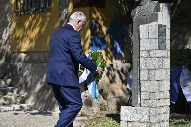 Τασούλας για 52η επέτειο Δημοκρατίας: Έμπειρη και ώριμη μπροστά στις σύγχρονες προκλήσεις